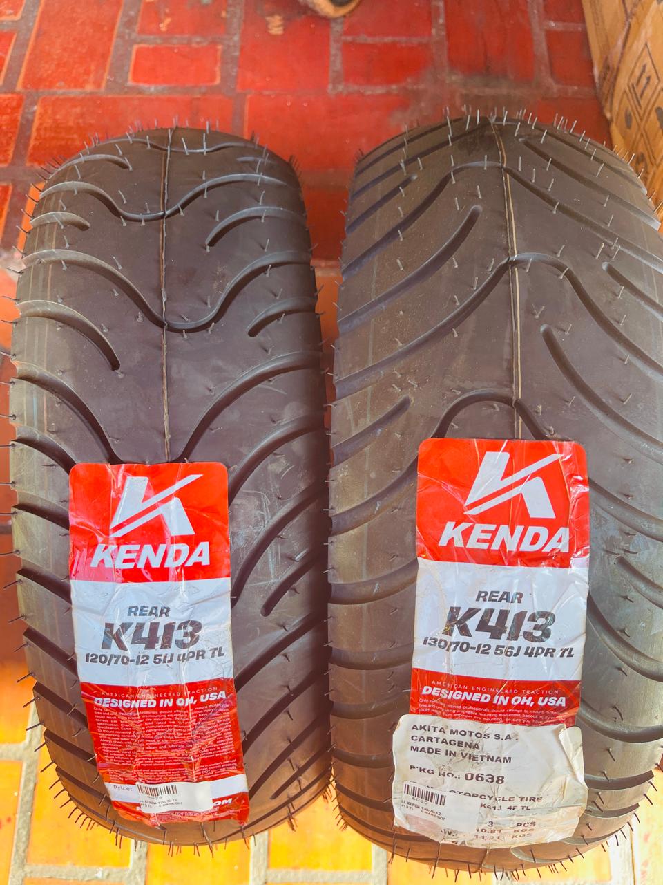 Juego de Llantas Kenda K413 Pisteras (120/70-12 y 130/70-12) - BWS 4T / BWS FI