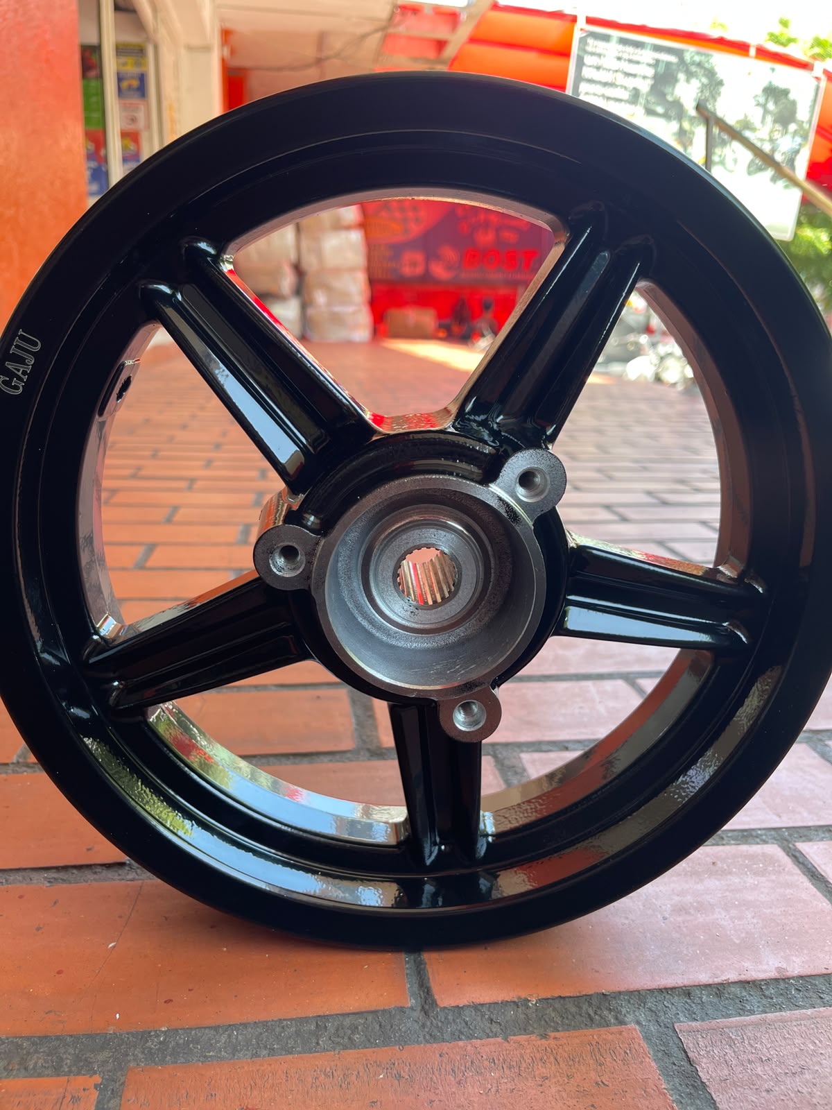 Rin Trasero de Aspas Negro Yamaha BWS 125 (4T / FI) - Rin 12