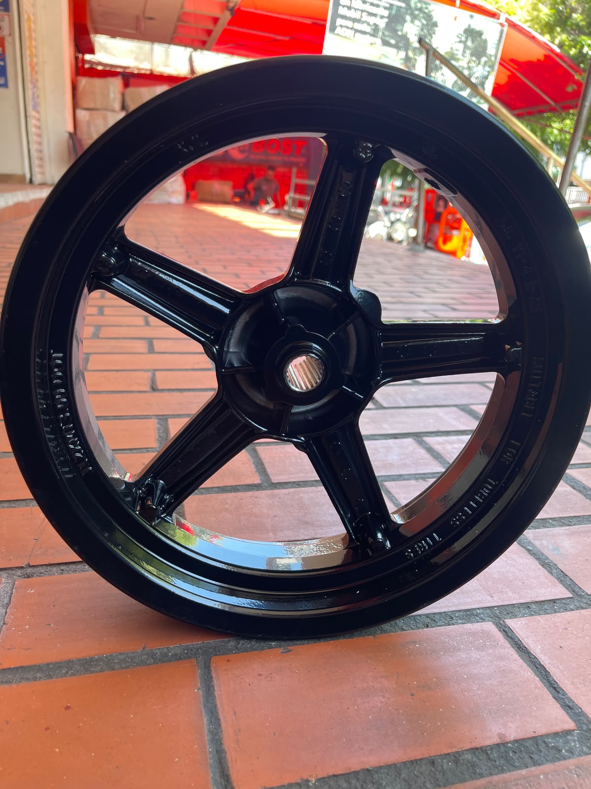 Rin Trasero de Aspas Negro Yamaha BWS 125 (4T / FI) - Rin 12