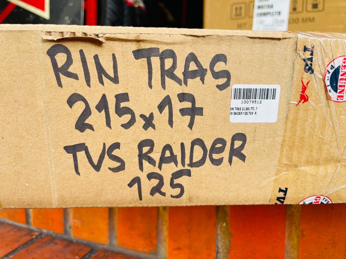 Rin Trasero de Aspas TVS Raider 125 (2.15 x 17) - Negro (Original TVS)