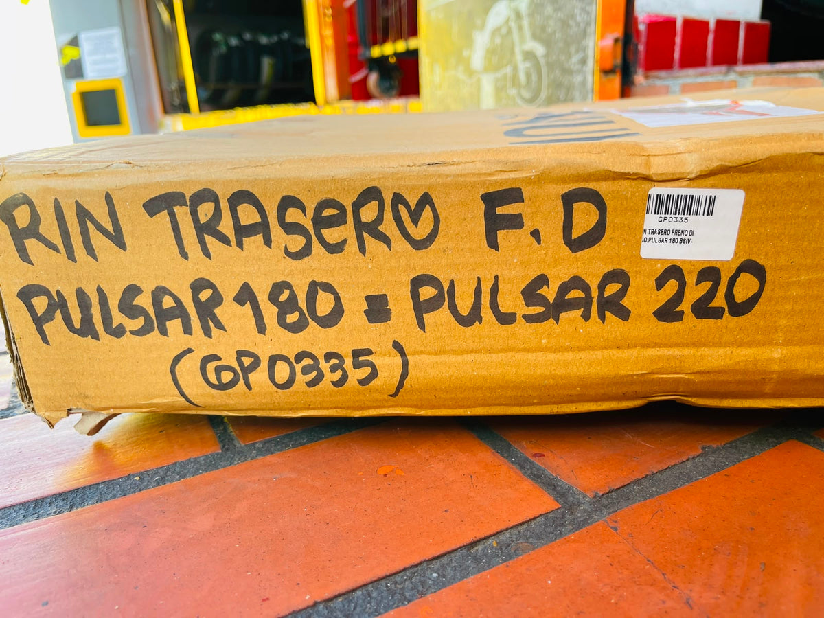 Rin Trasero de Aspas Bajaj Pulsar 180 GT / FD (Freno de Disco) - Negro