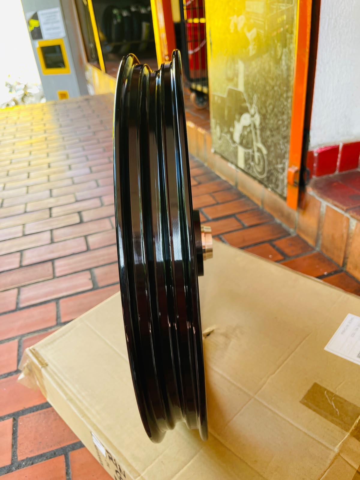 Rin Delantero de Aspas Suzuki GS 125 - Negro Brillante