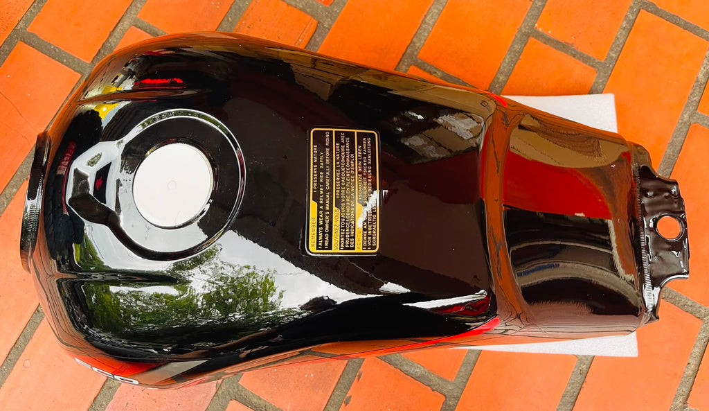 Tanque de Gasolina Hero Eco Deluxe - Negro / Rojo (Ref. TAGA76501NCR)