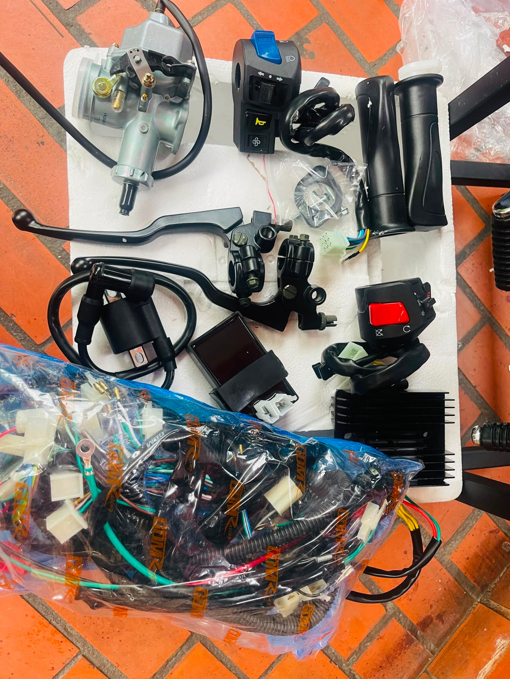 Motor Completo 250cc Refrigerado por Agua para Motocarro / Carguero (Marca GDM Yinxiang)
