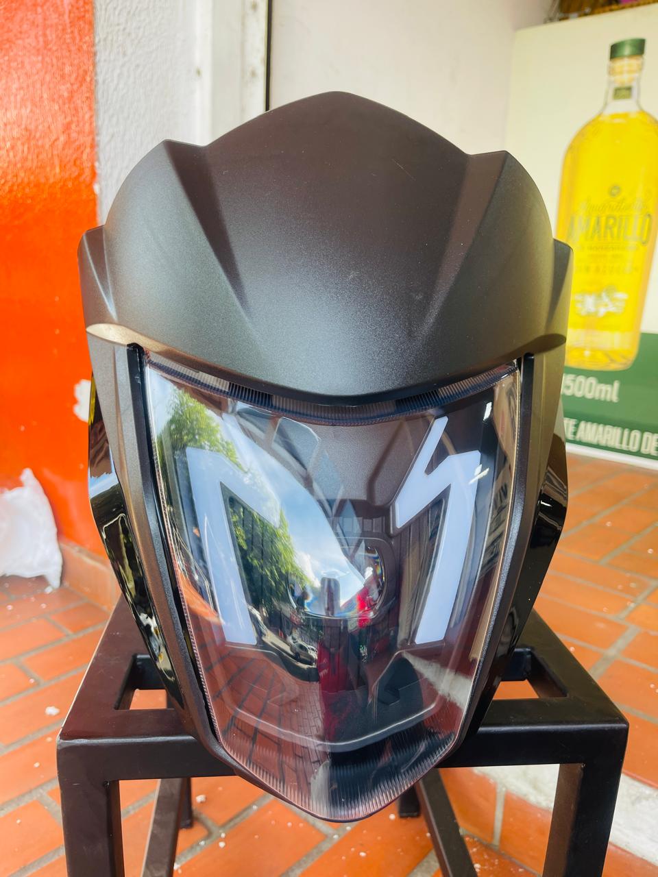Carenaje Frontal Completo con Farola LED para Honda CB 125F - Negro