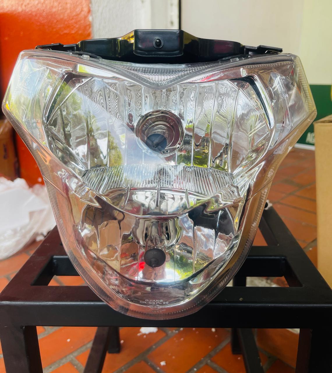 Farola Principal Completa para Keeway RKV 200 / RKV 150 (Marca Kanuni)