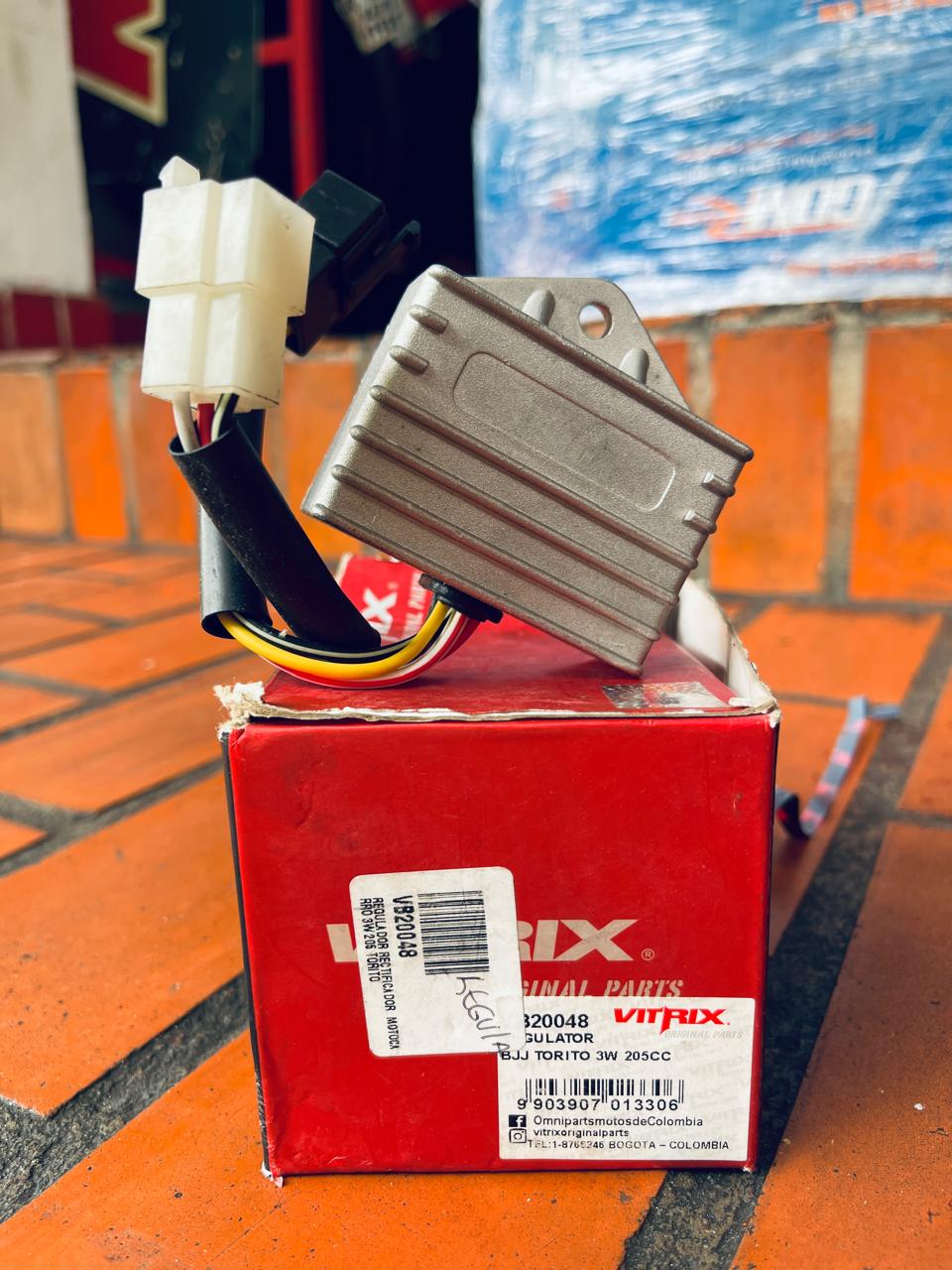REGULADOR RECTIFICADOR VITRIX PARA BAJAJ TORITO 3W (205 CC)